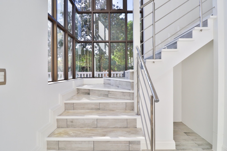 8 Bedroom Property for Sale in Reebok Western Cape